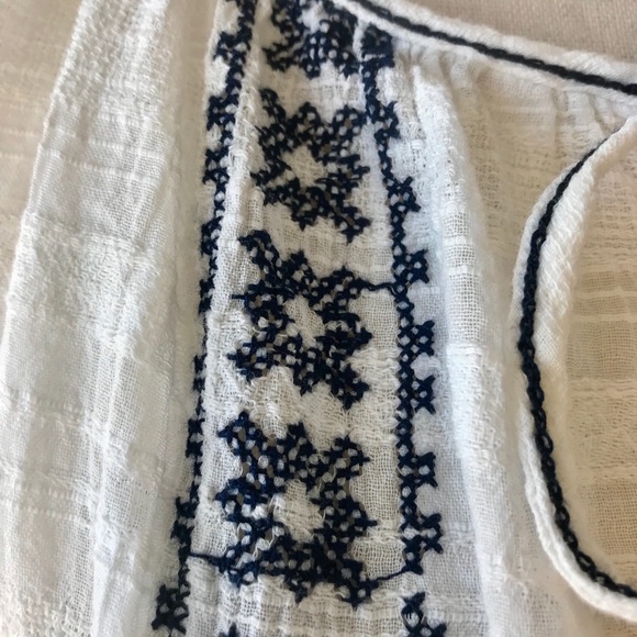 Boho Embroidered Top - Juniors M - Picture 4 of 7